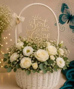 Decor The Best is Yet to Come din lemn în coș floral